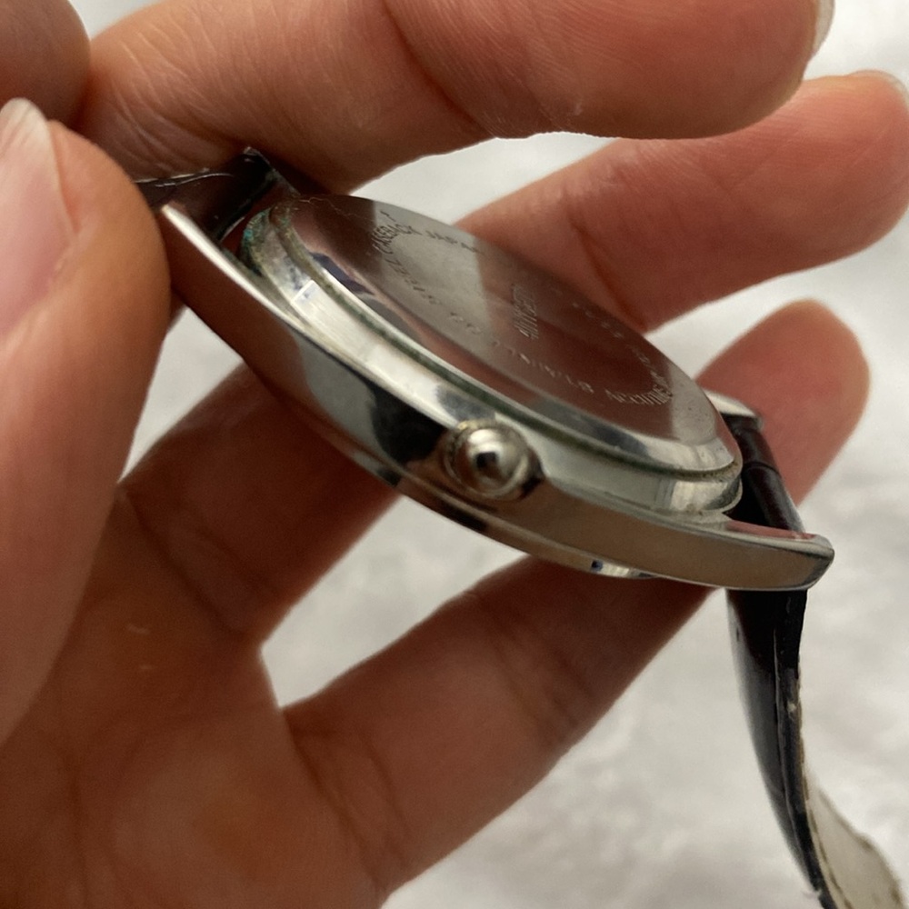 Novelle Quartz black and silver watch - Picture 13 of 15
